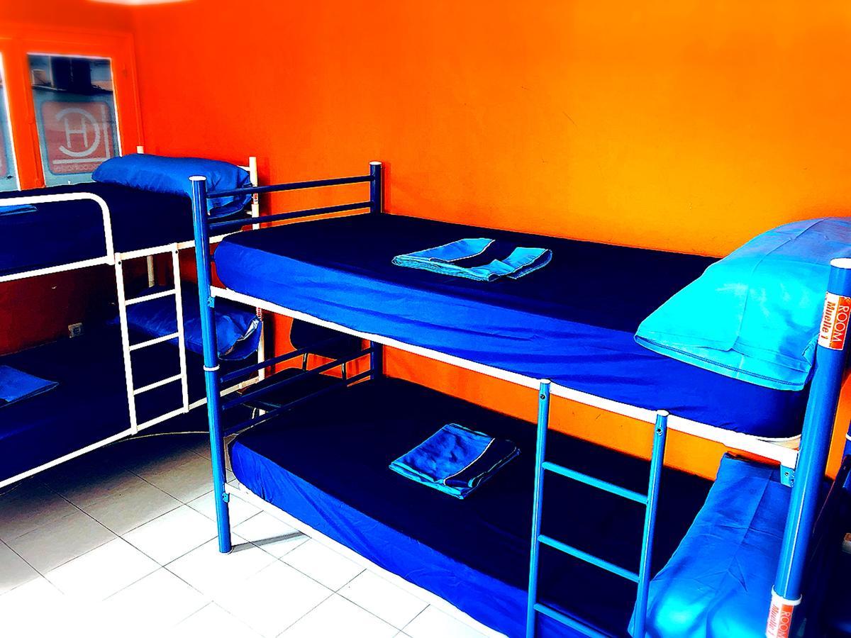 Larios Cool Hostel Málaga Extérieur photo