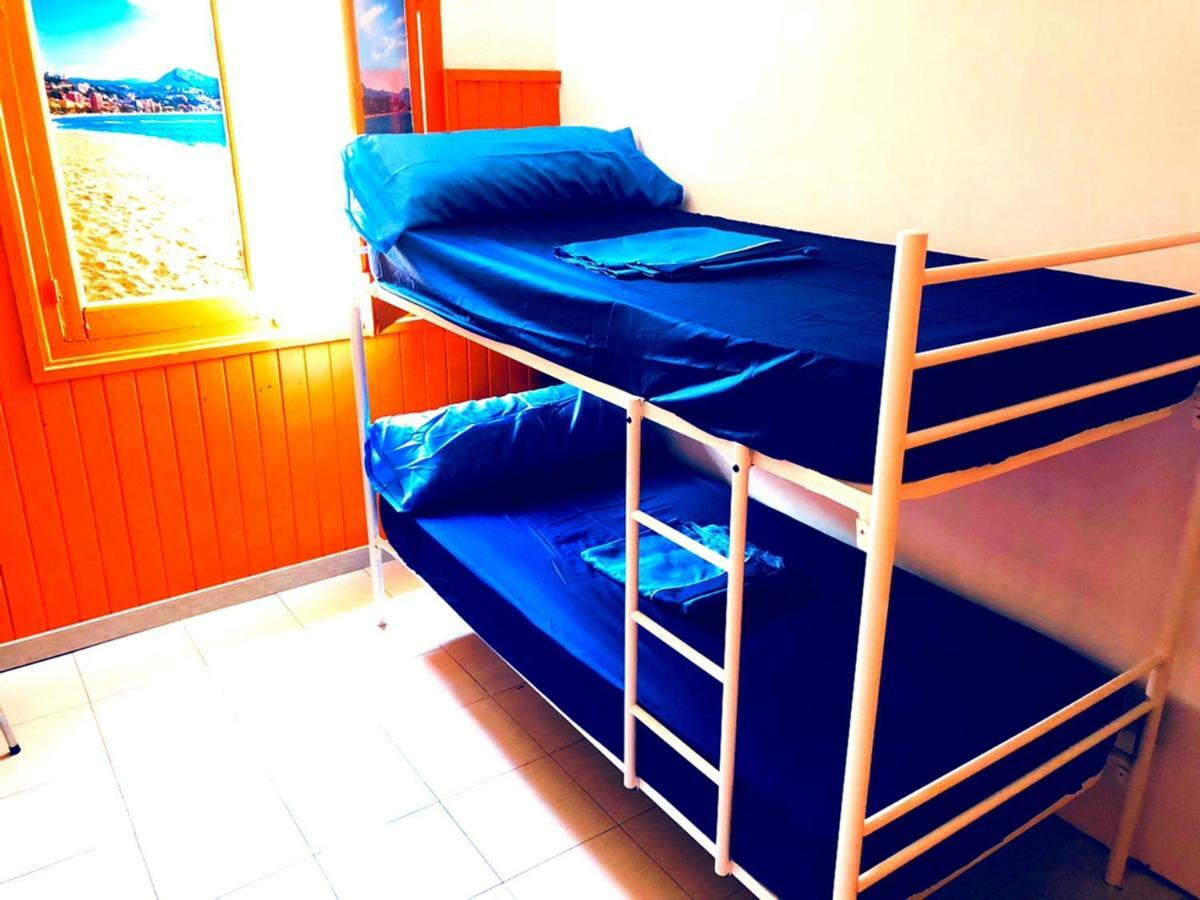 Larios Cool Hostel Málaga Extérieur photo